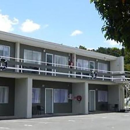 Marina Court Motel & Apartments Whangarei Exterior photo